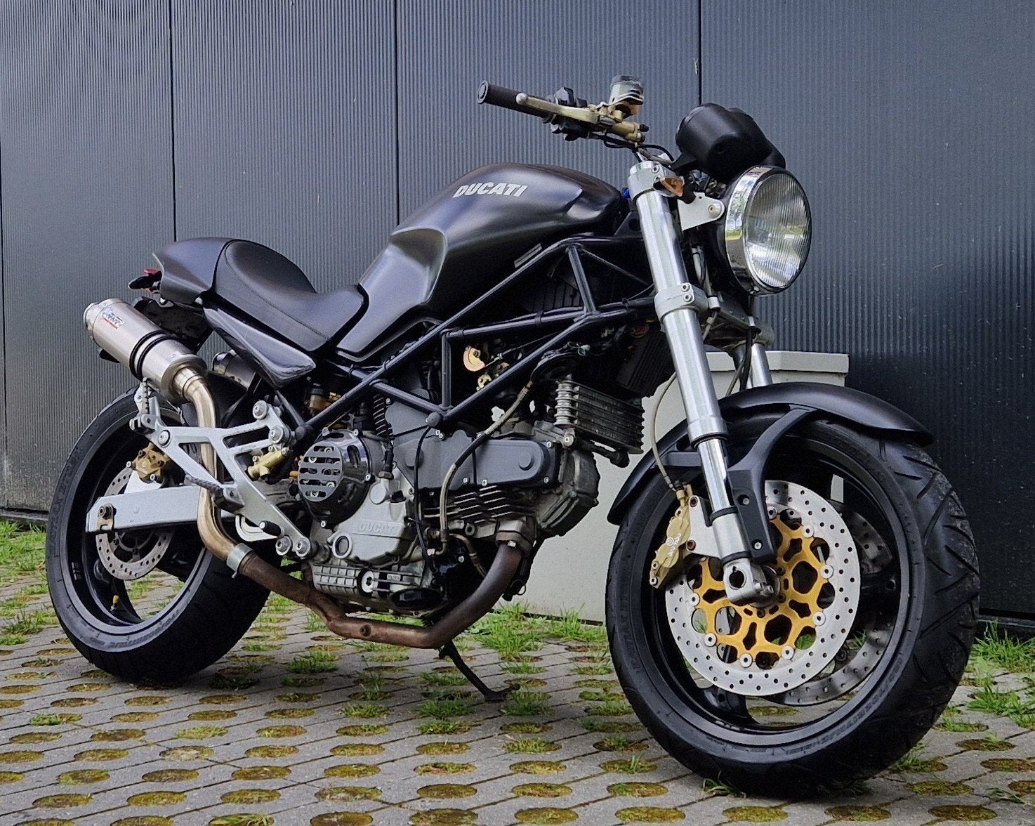 Ducati M 900 Metallic