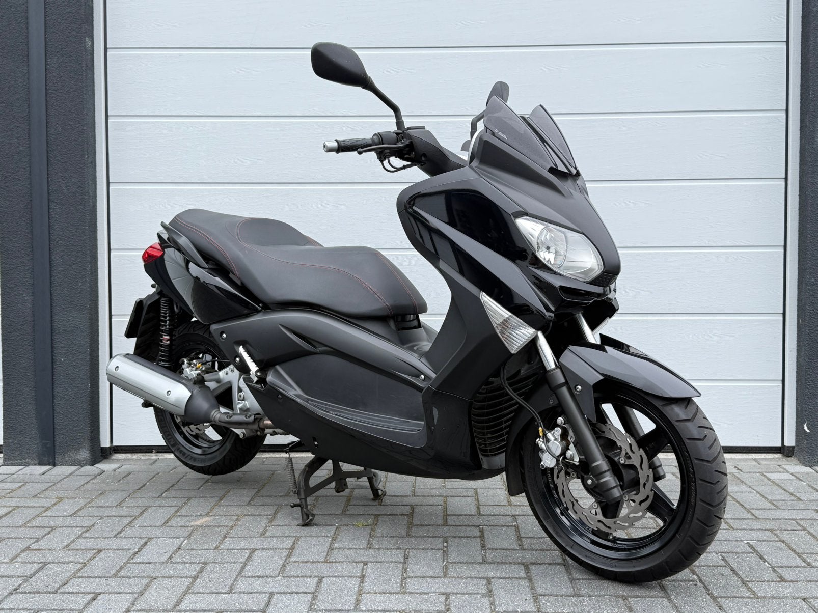 Yamaha XMAX 250
