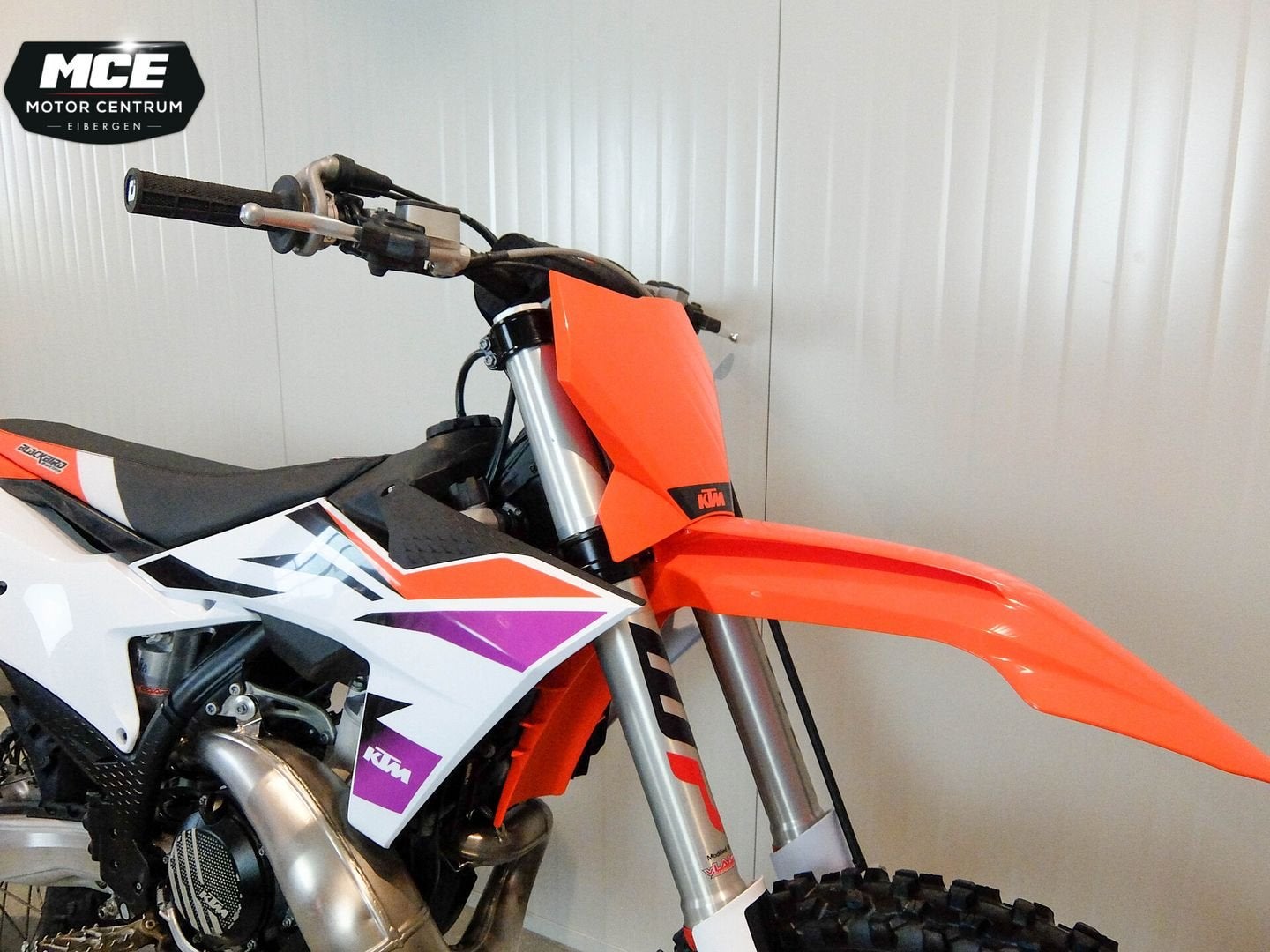 thumb-1