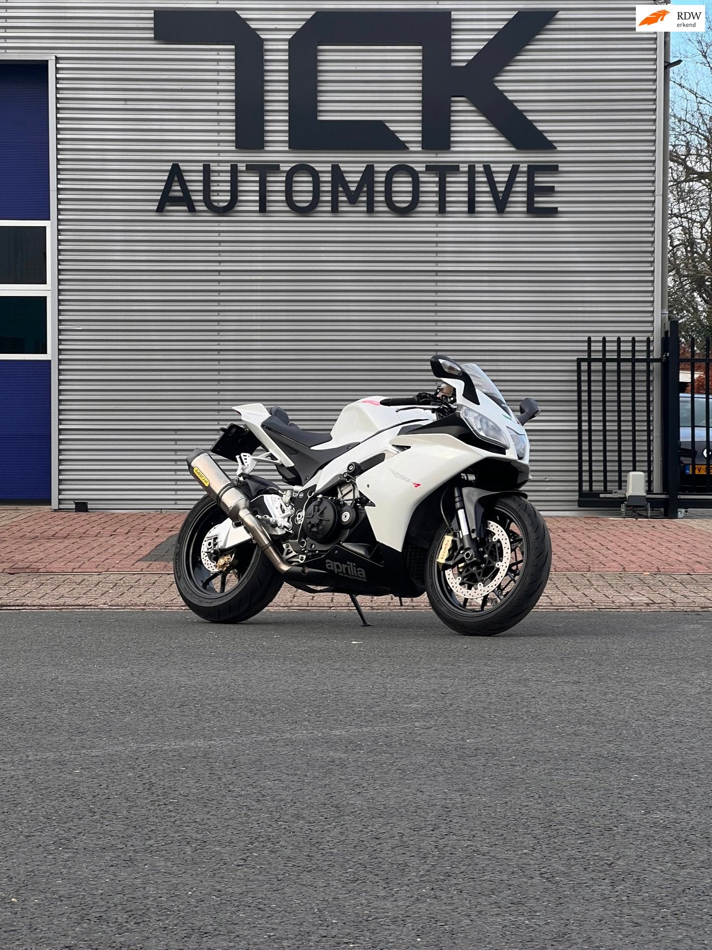 thumb-0