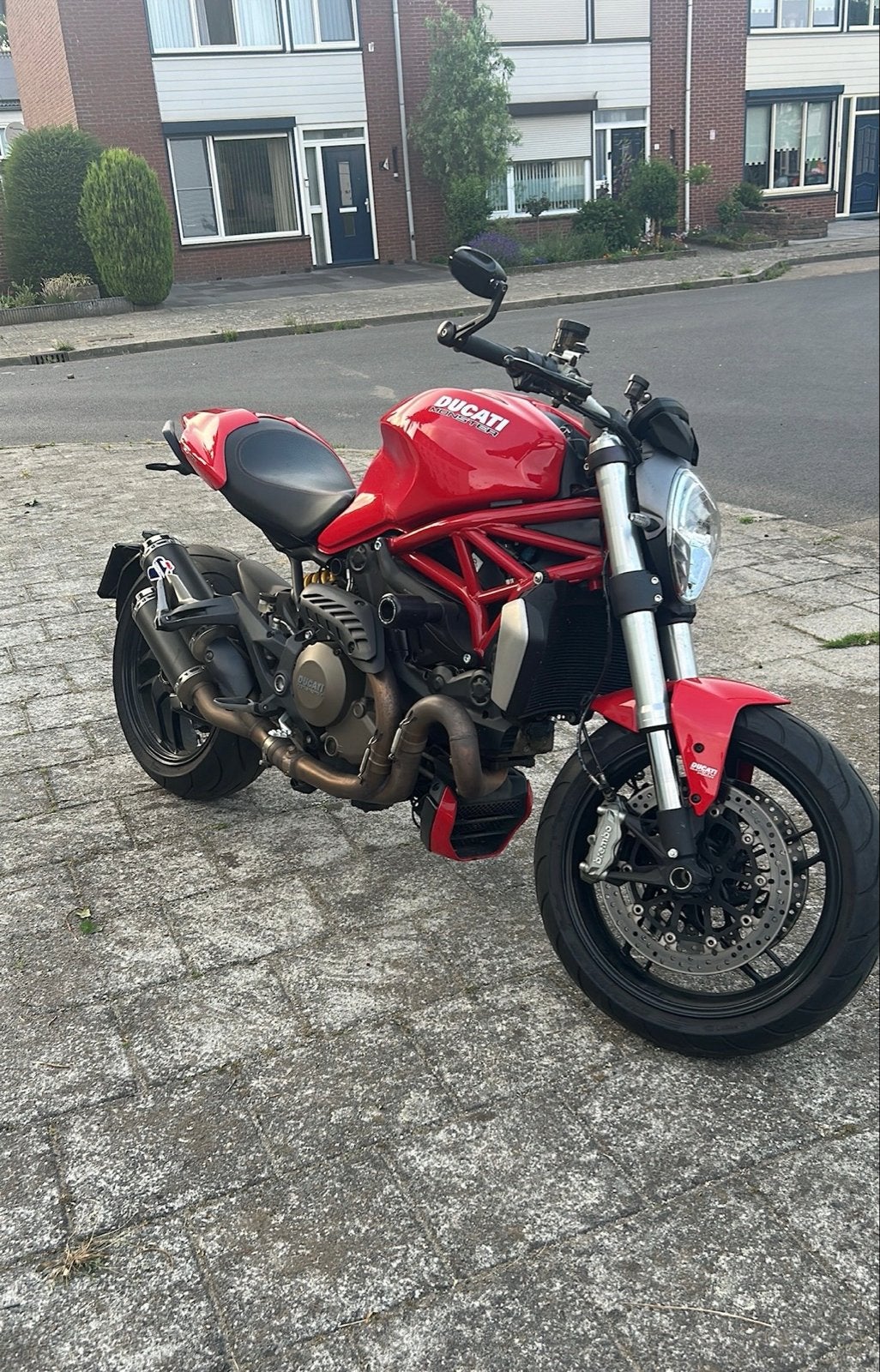 Ducati Monster 1200