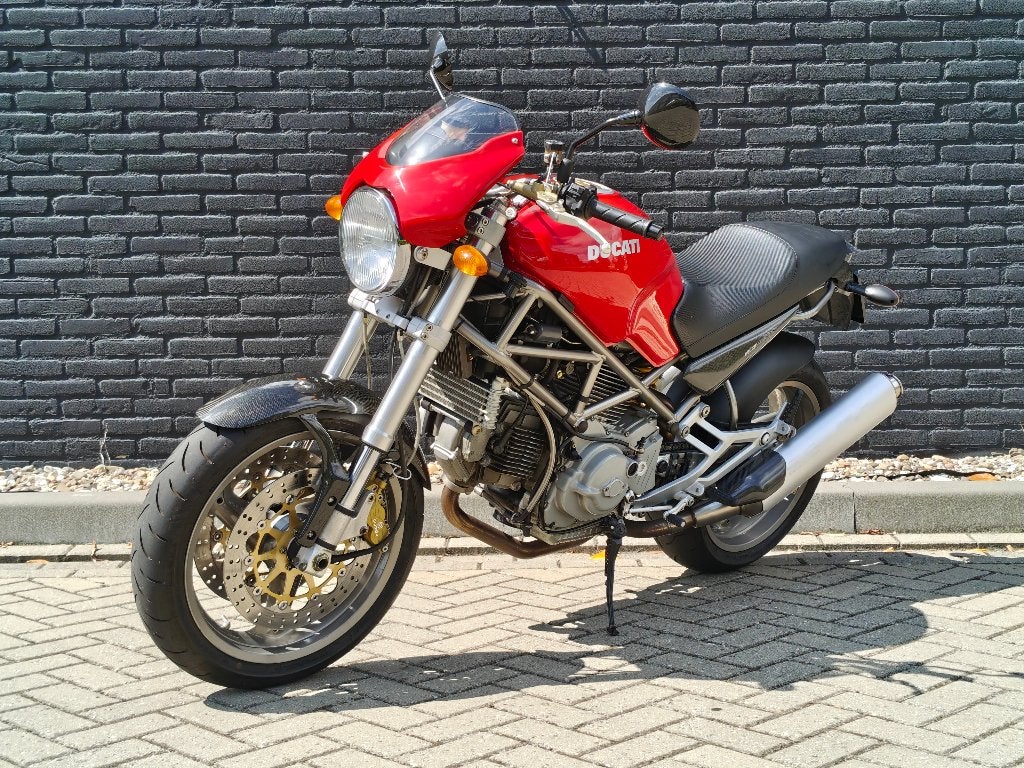 Ducati Monster 900 S