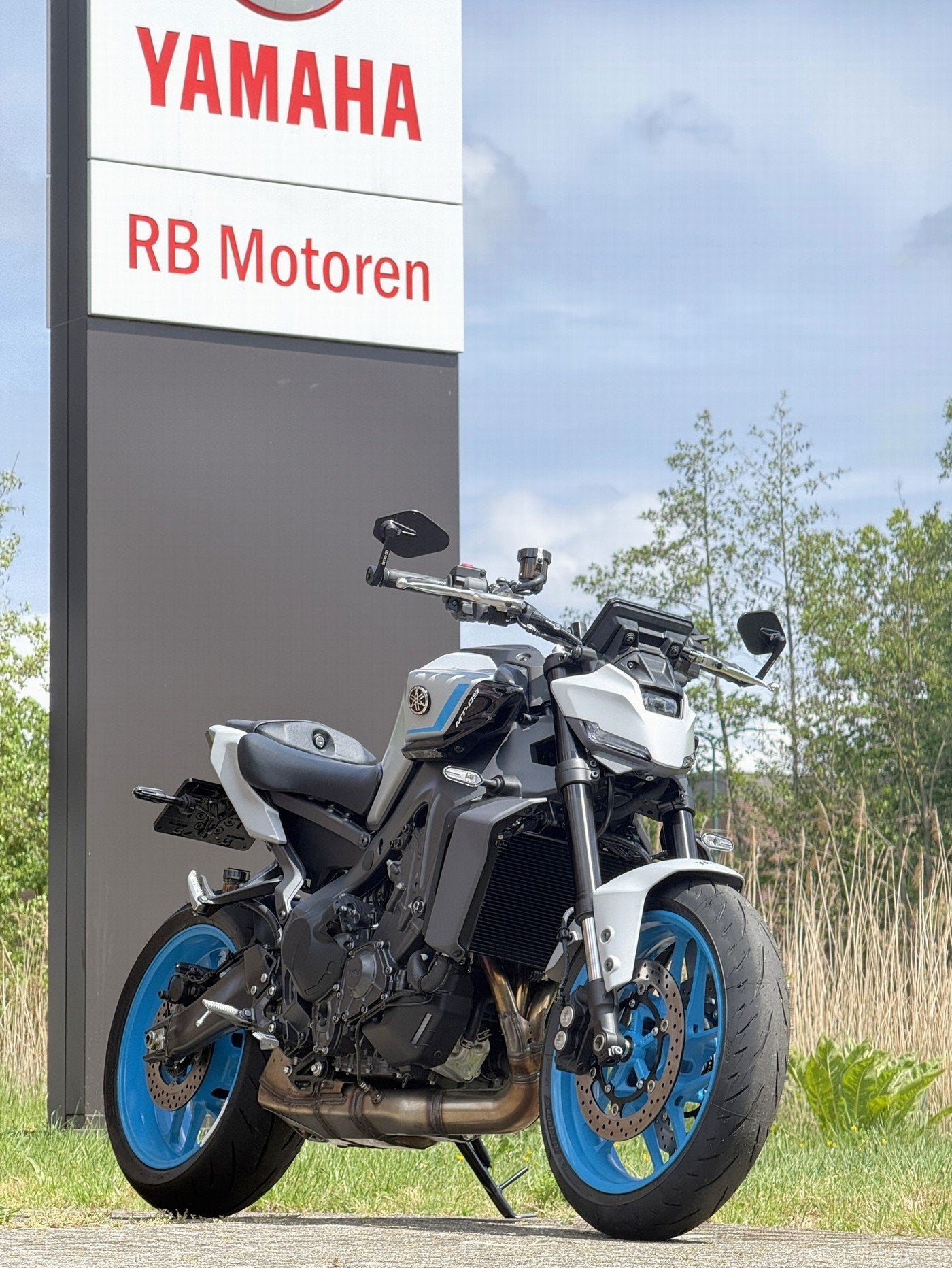 thumb-0