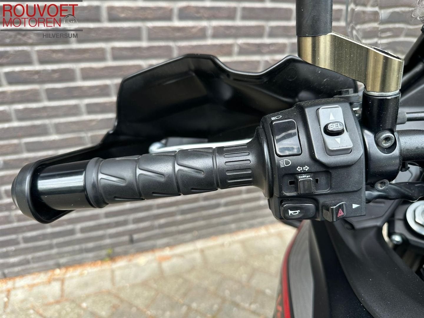 thumb-9