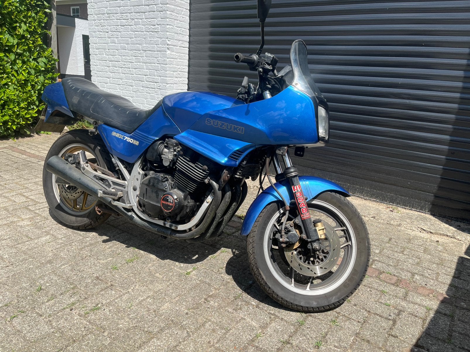 Suzuki GSX 750ES