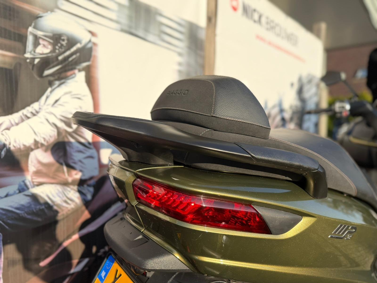 thumb-8