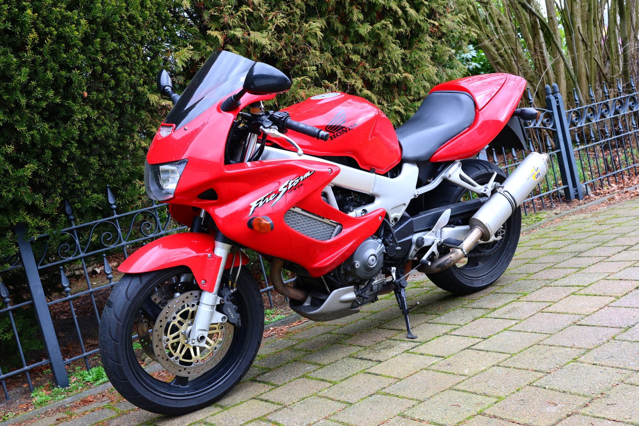 thumb-1