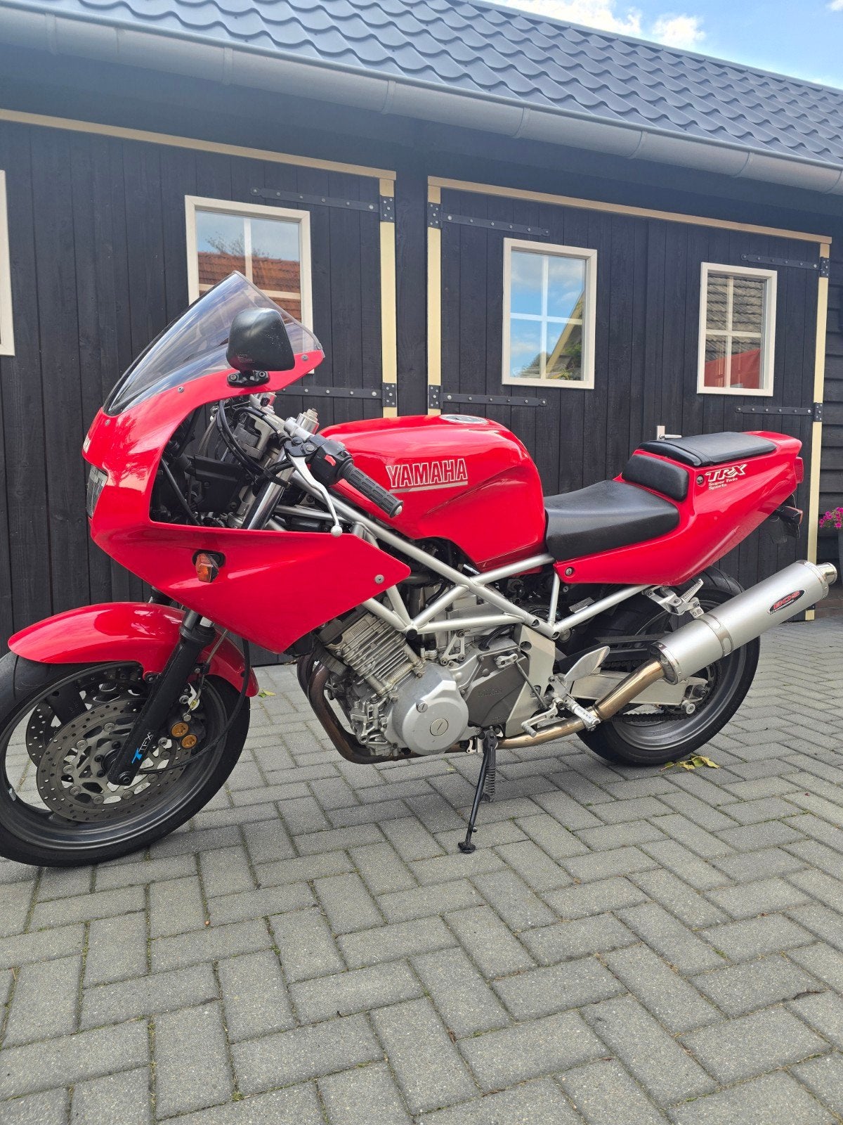 Yamaha TRX 850