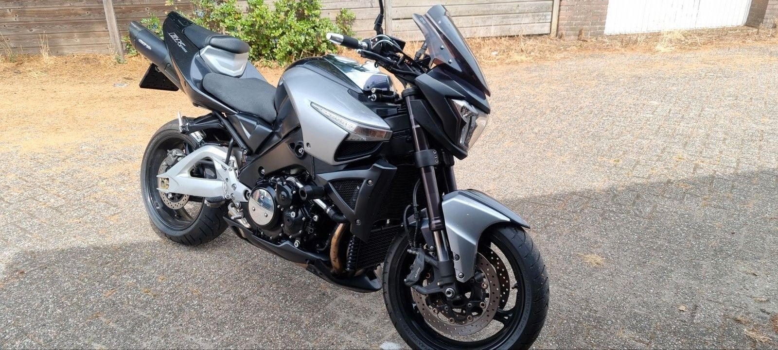 Suzuki GSX 1300 B-King