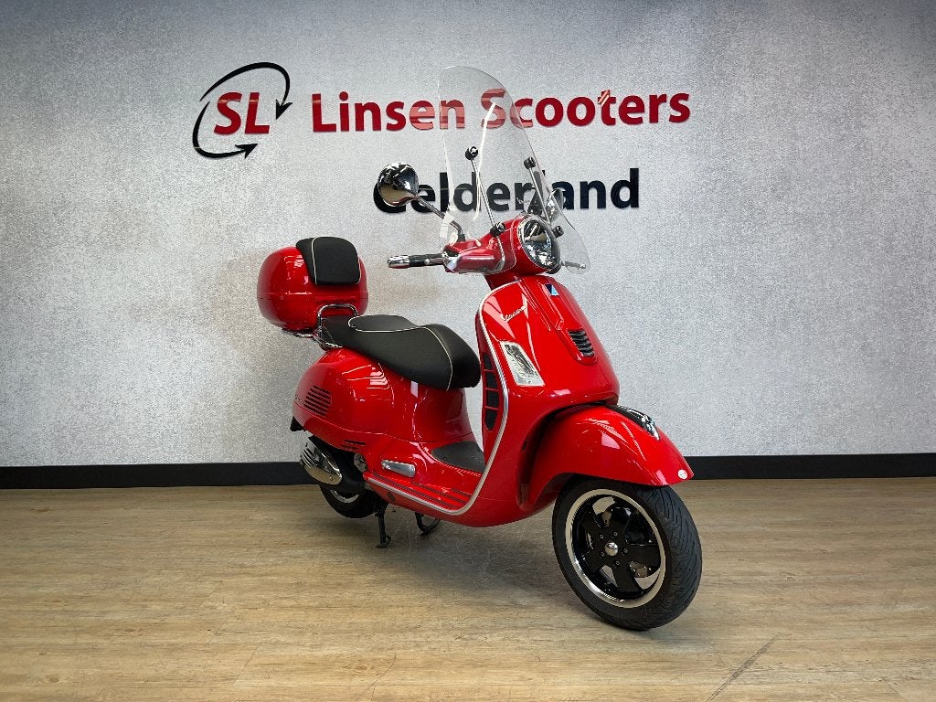 Vespa GTS 300