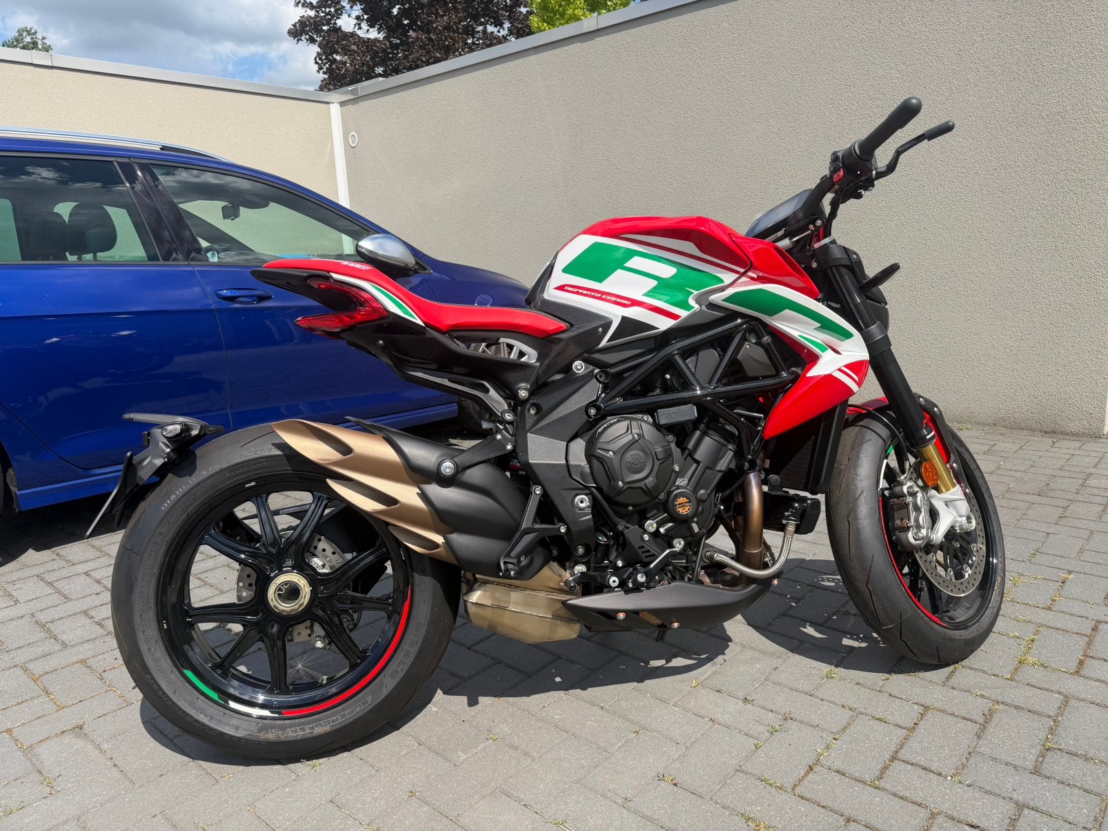 MV Agusta Dragster 800RC
