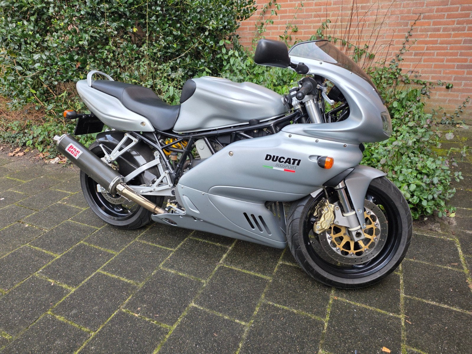 Ducati 800 Supersport
