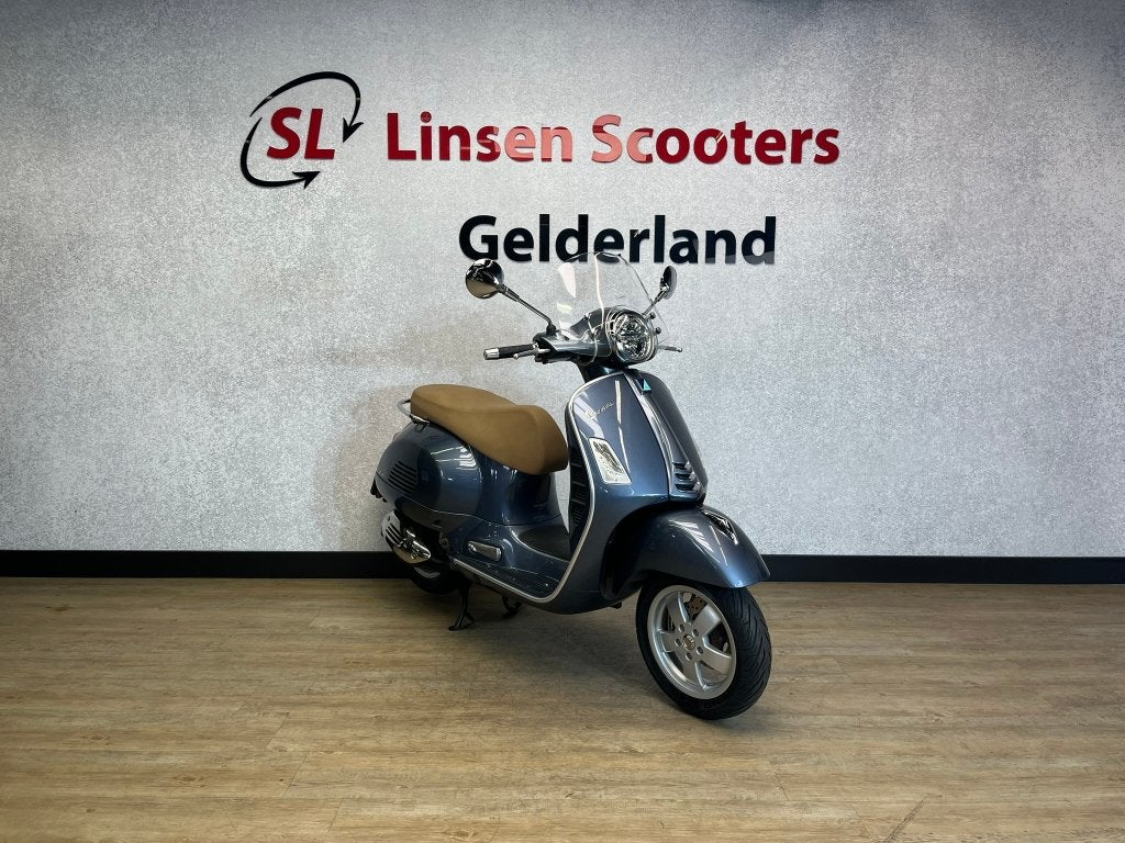 Vespa GTS 300