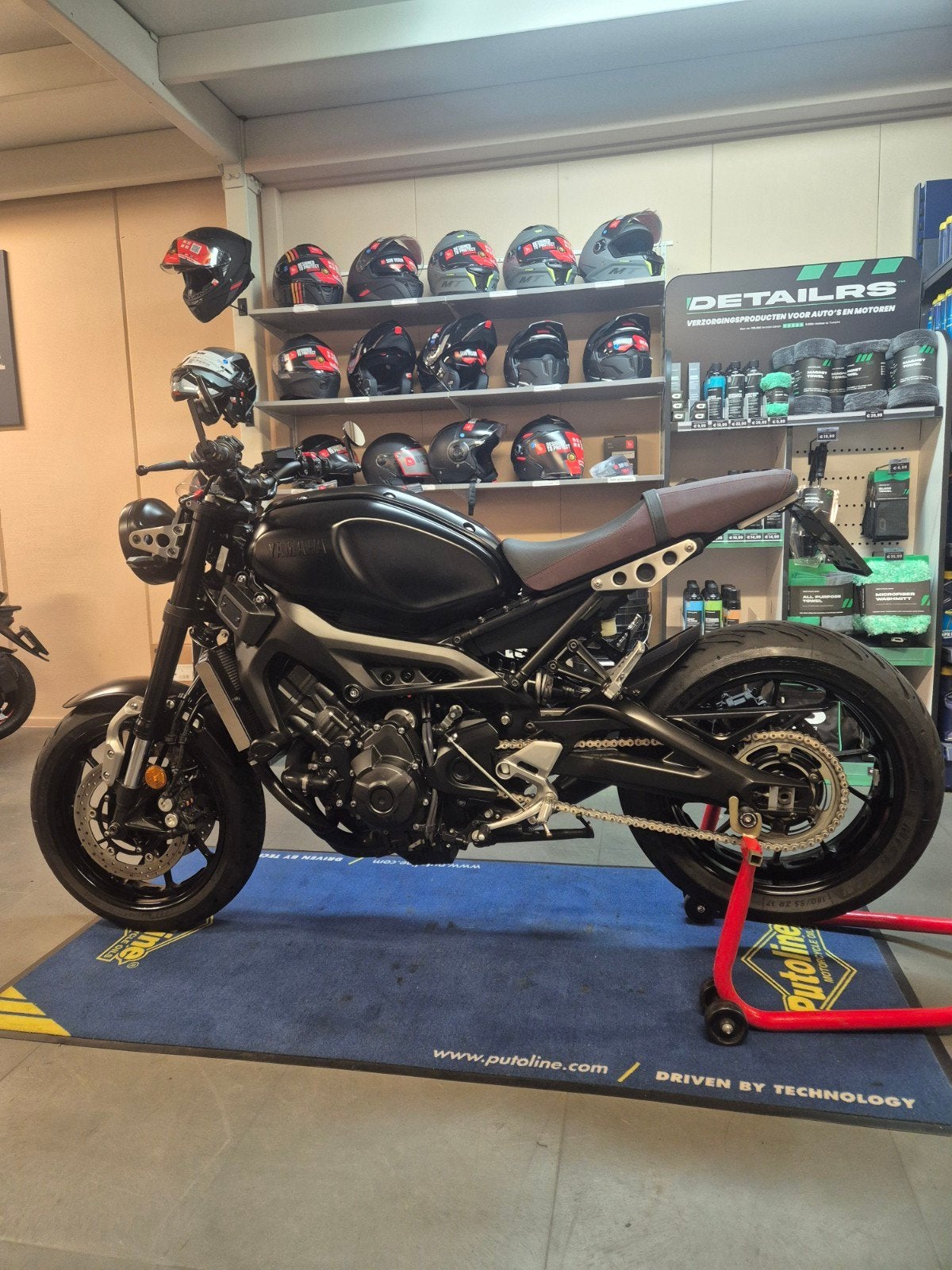 Yamaha XSR 900