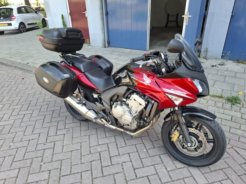 Honda CBF 600