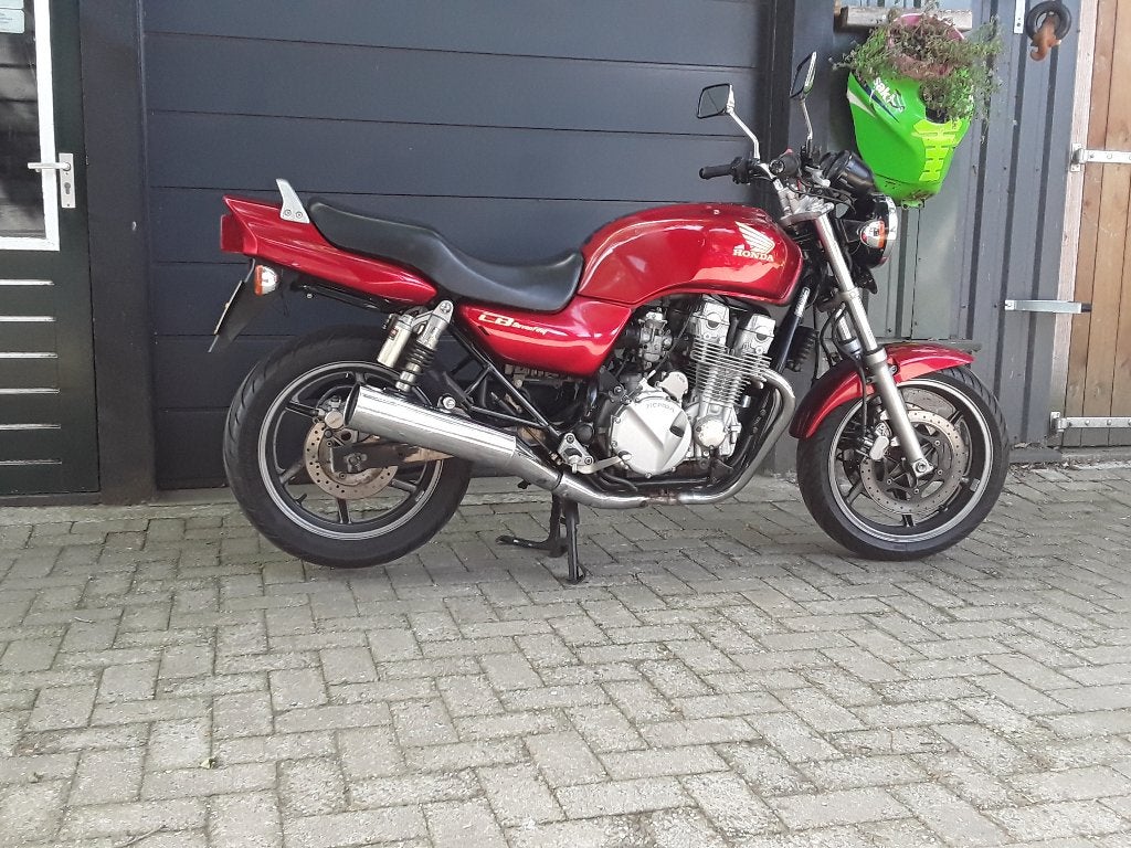 Honda CB750 Seven Fifty