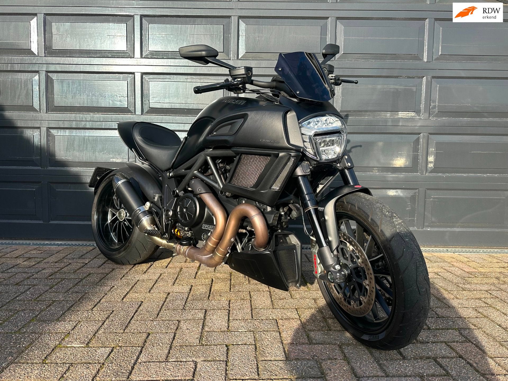 Ducati Diavel Dark