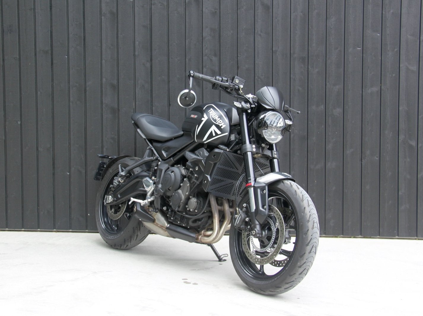 Triumph Trident 660