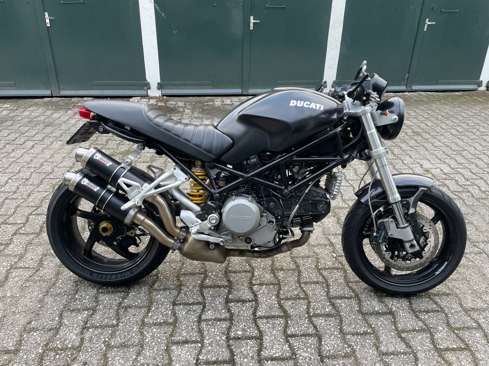 Ducati Monster S2R 800