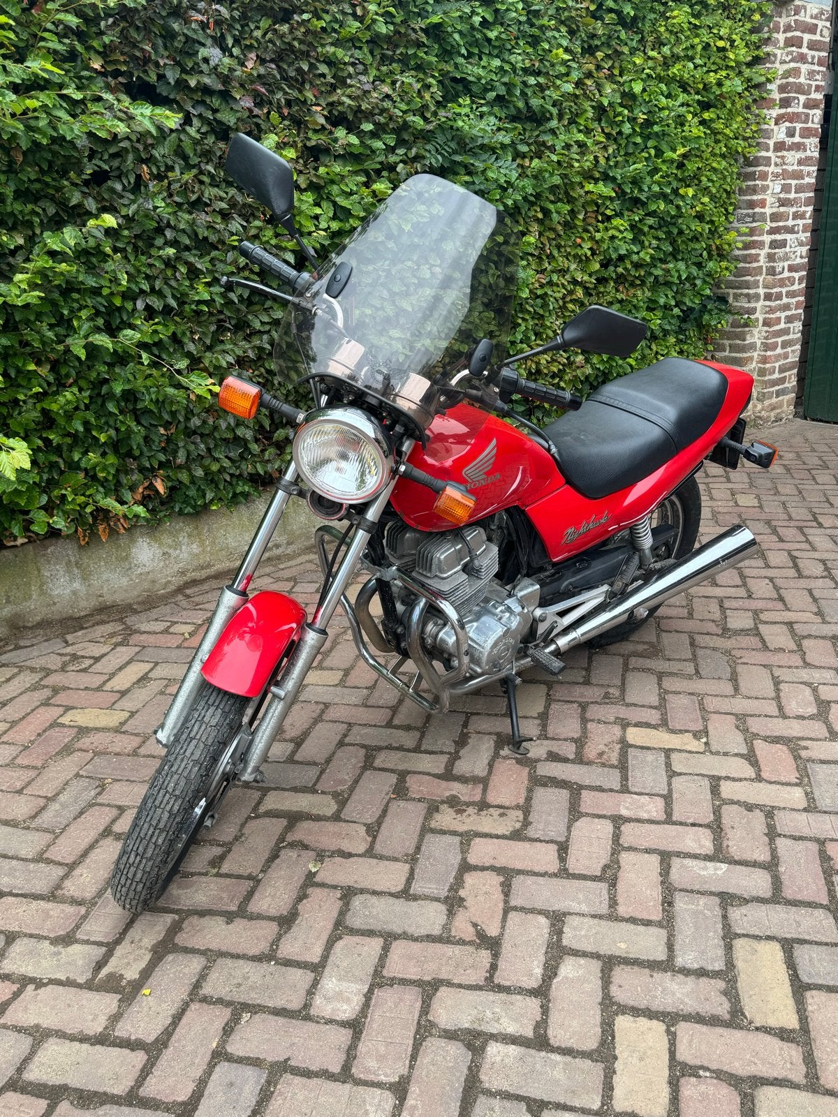 Honda CB 250