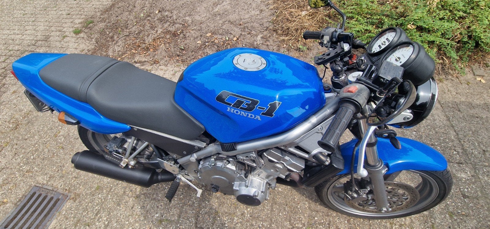 Honda CB-1