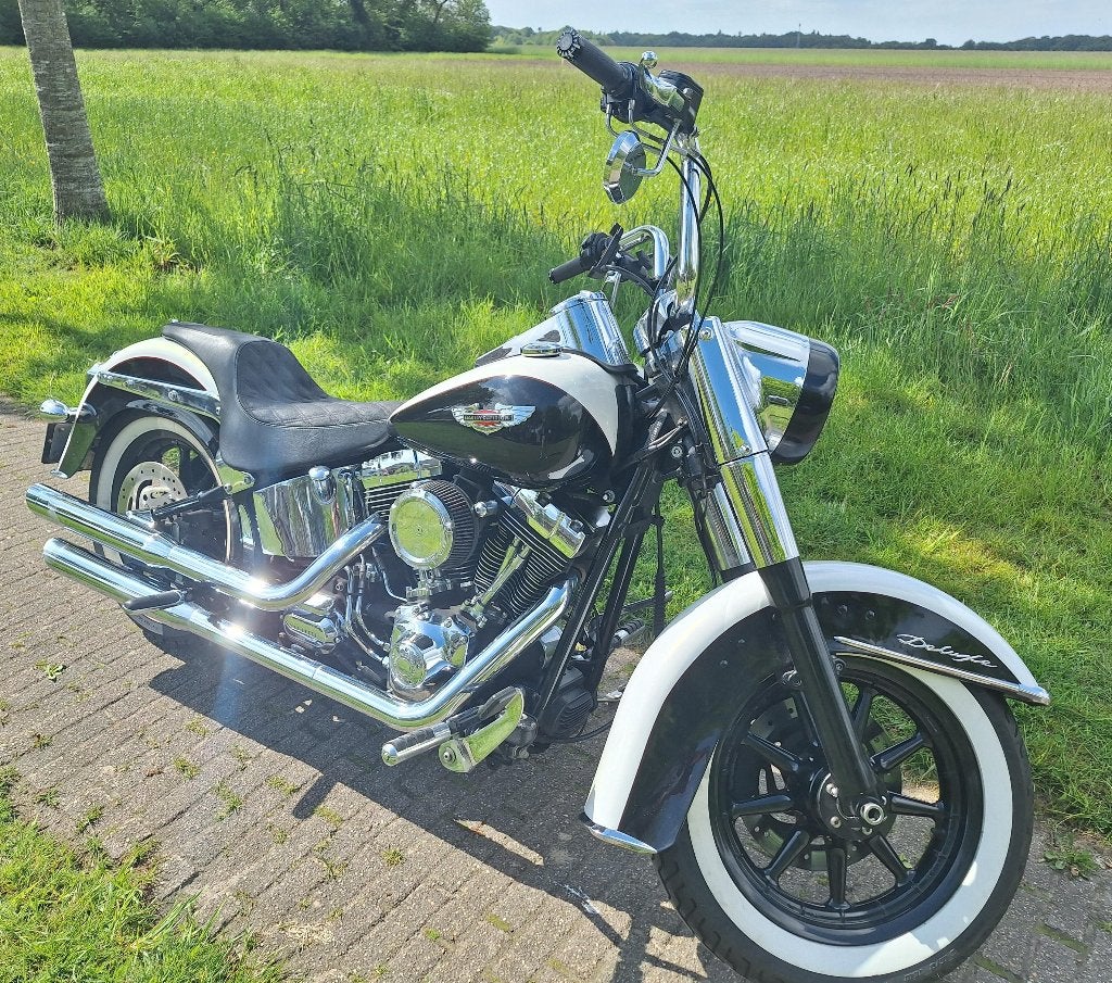 Harley-Davidson FLDE Softail Deluxe
