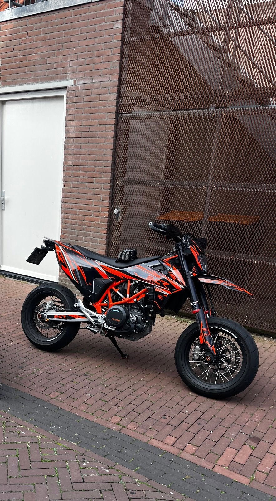 KTM 690 SMC-R