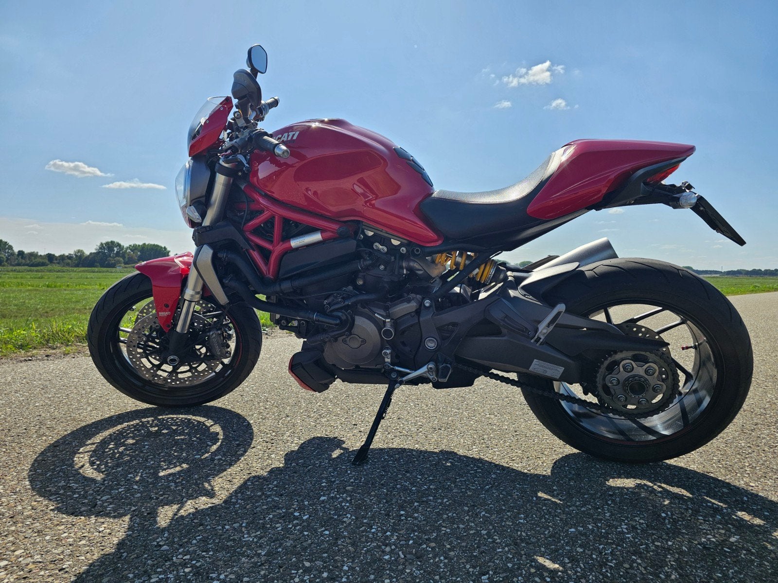 Ducati Monster 1200