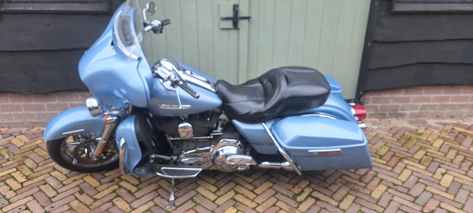 Harley-Davidson FLTRUSE CVO Road Glide Ultra