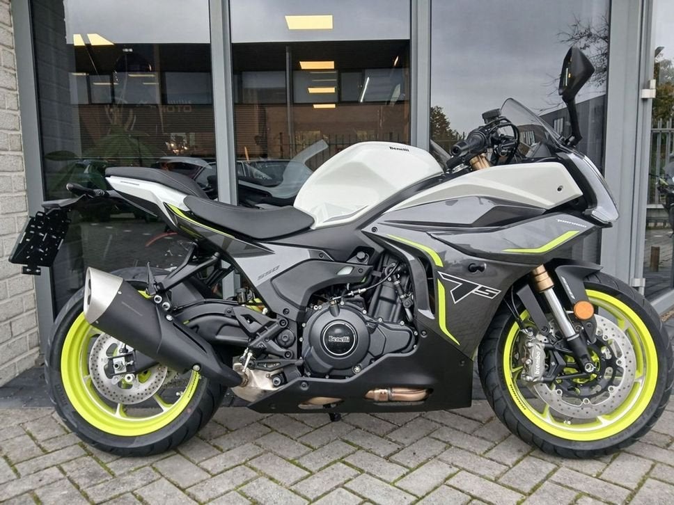 Benelli 650 Tornado