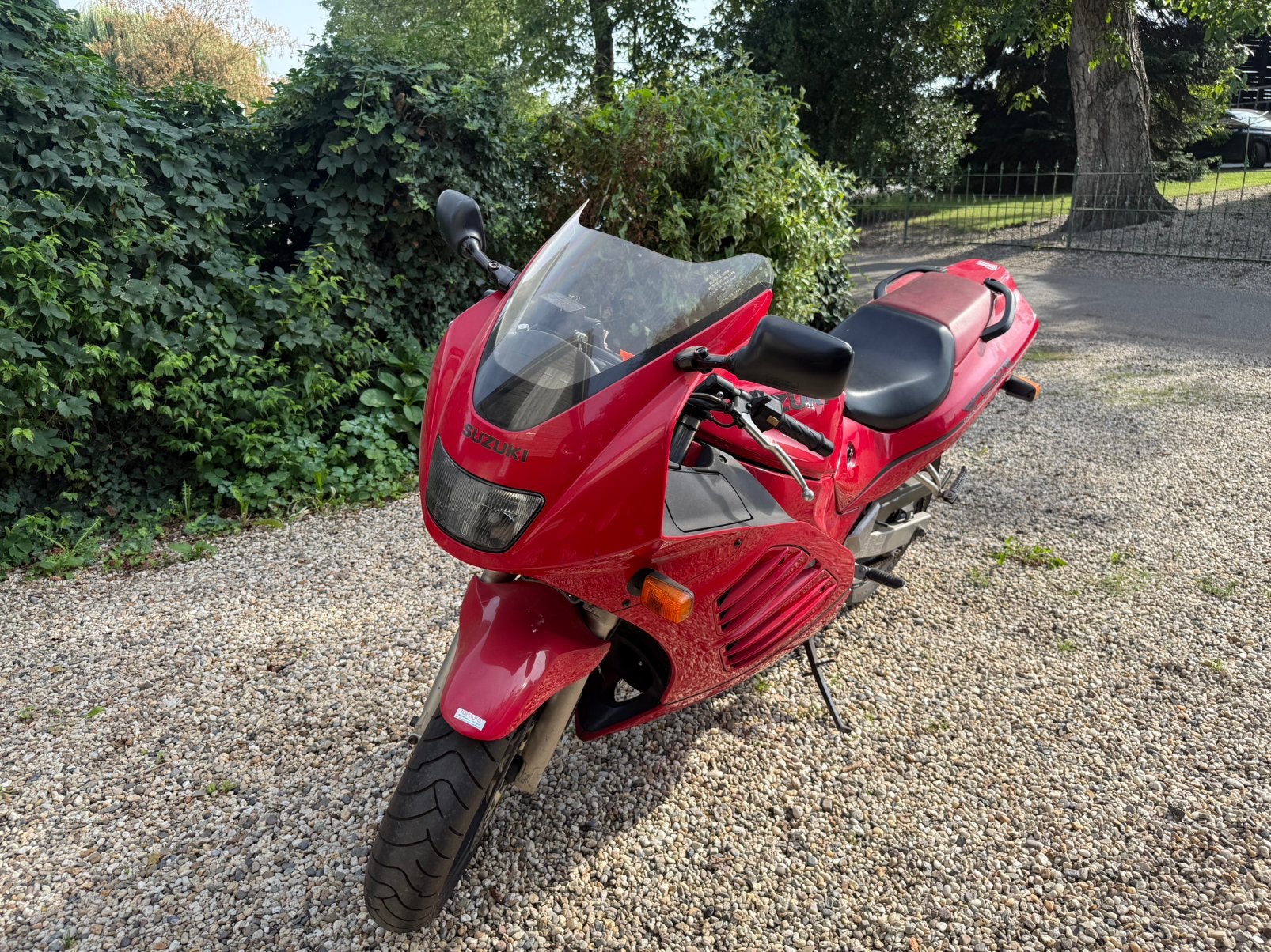 Suzuki RF 600 R