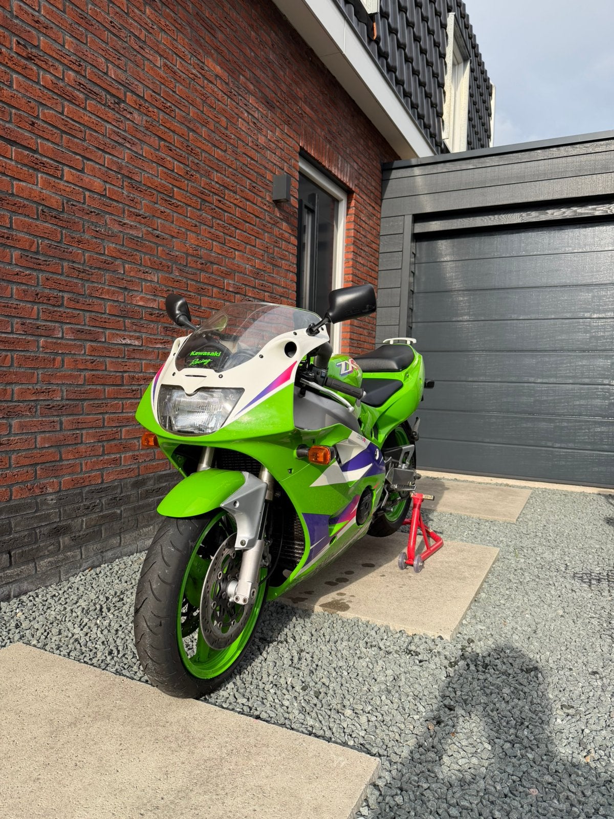 Kawasaki GPz 400R