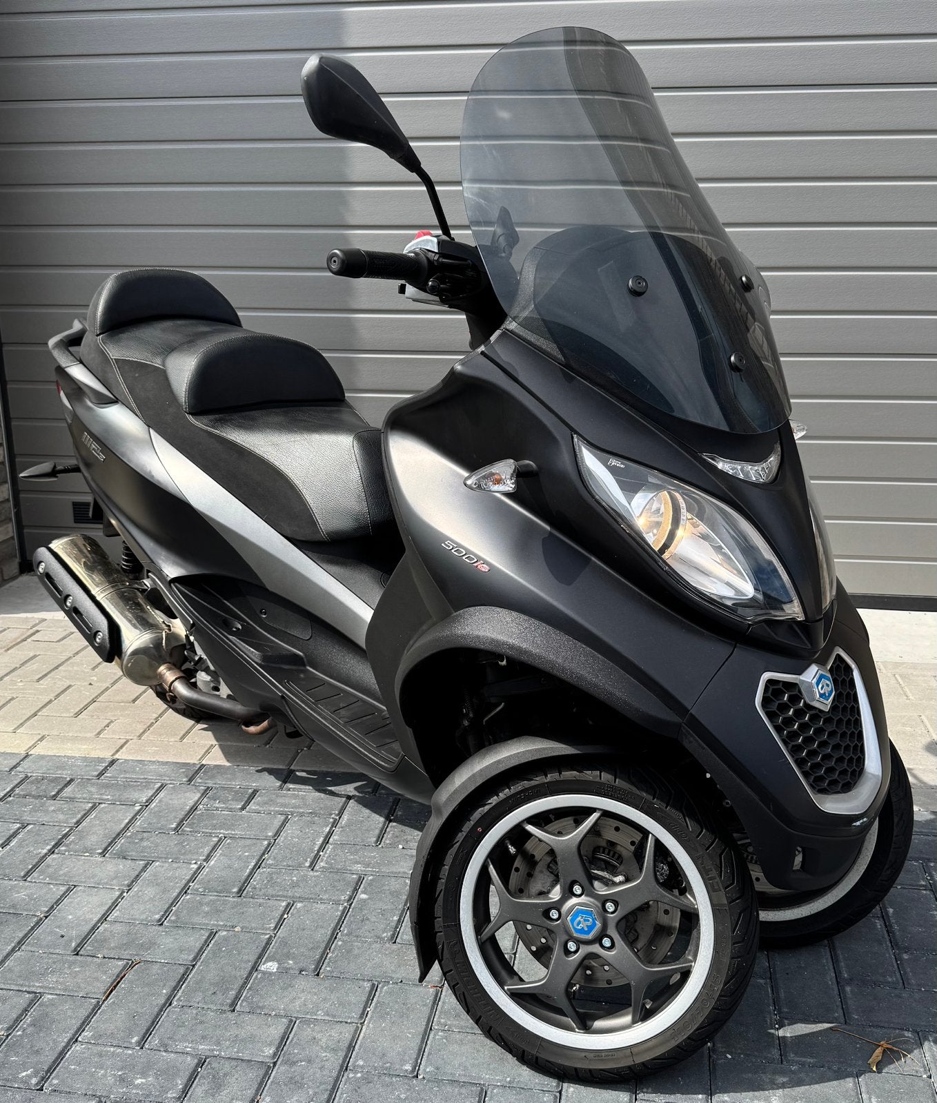 Piaggio MP3 500