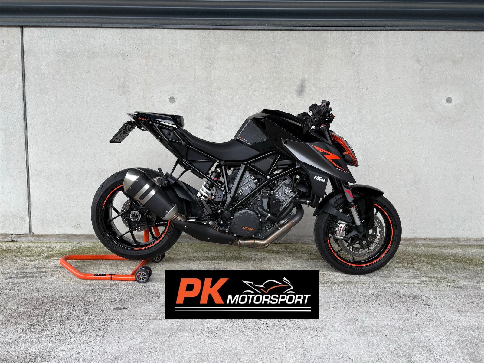 KTM 1290 Super Duke R