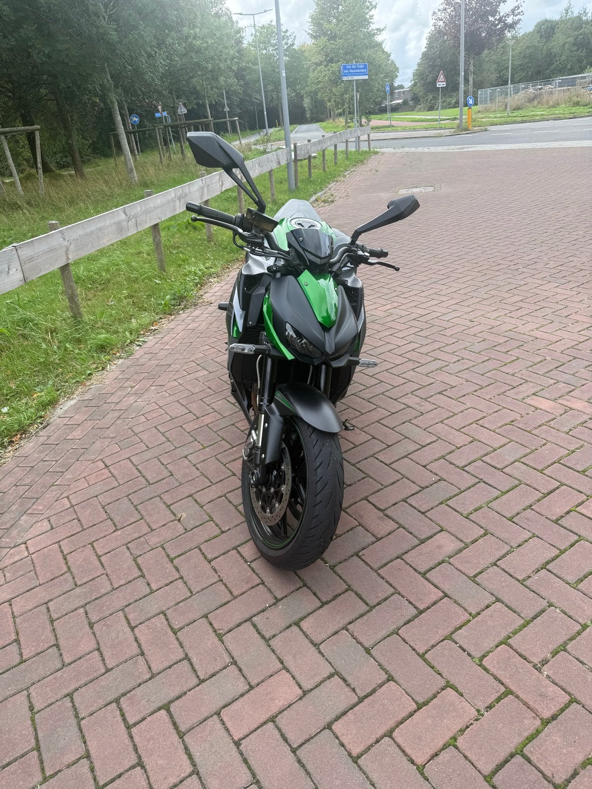 Kawasaki Z 1000R