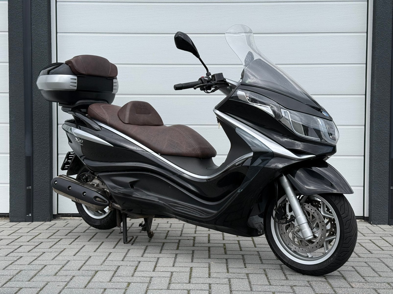 Piaggio X10 500