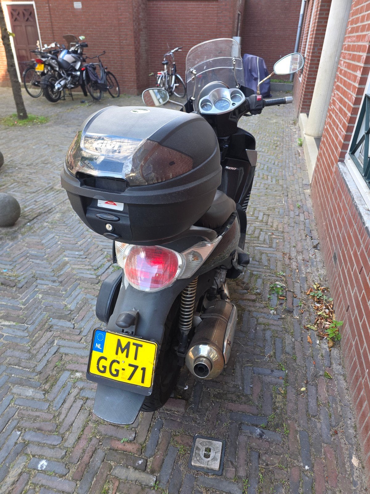 Aprilia Scarabeo 100