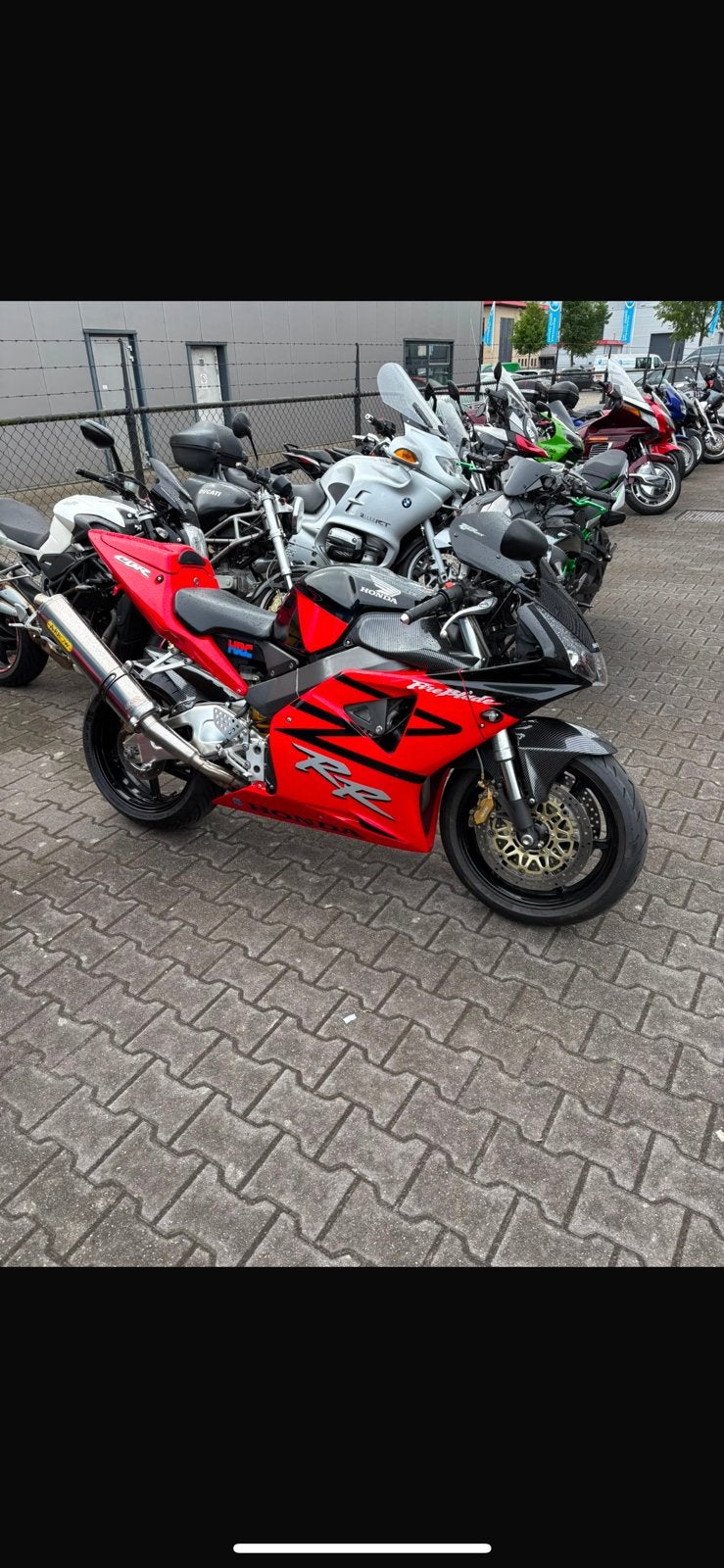 Honda CBR 954RR Fireblade