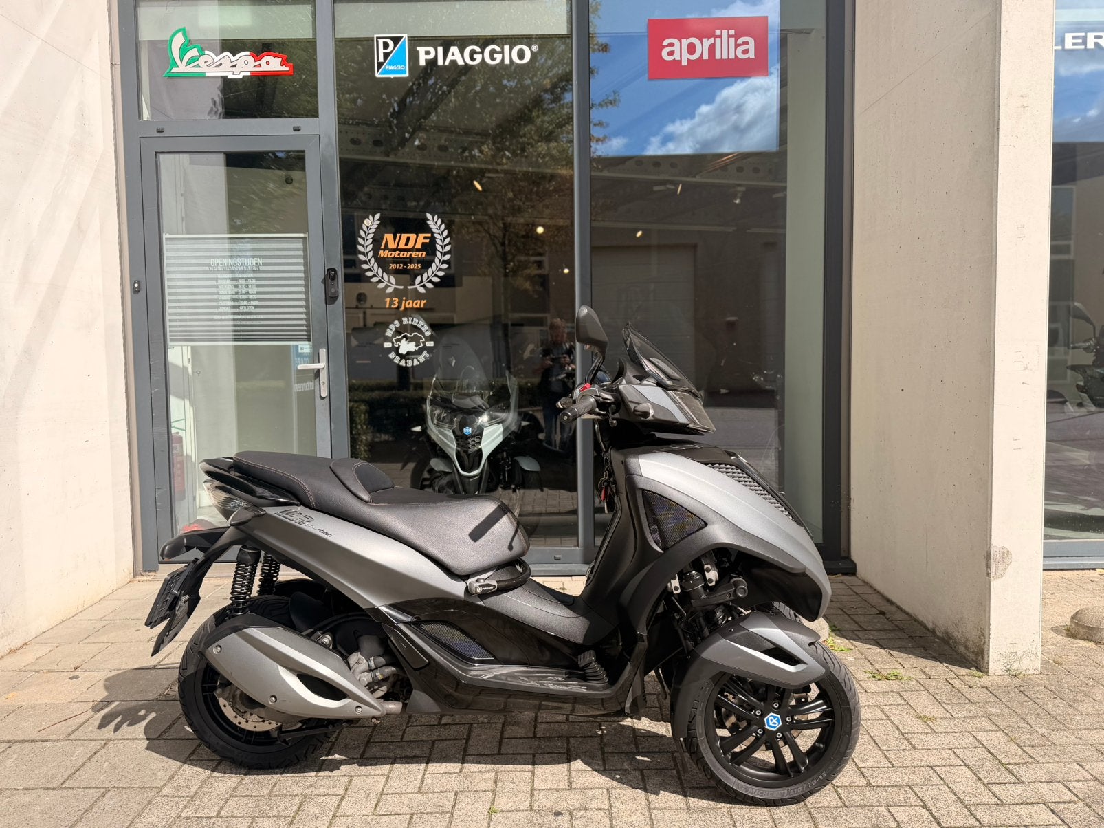 Piaggio MP3 300