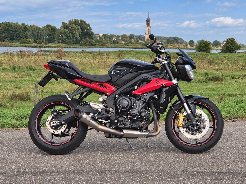 Triumph Street Triple 675R
