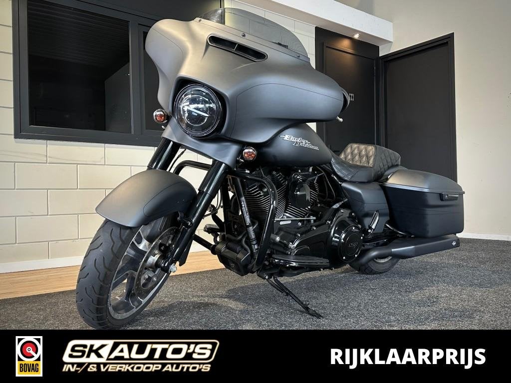 Harley-Davidson FLHXS 103Ci Streetglide