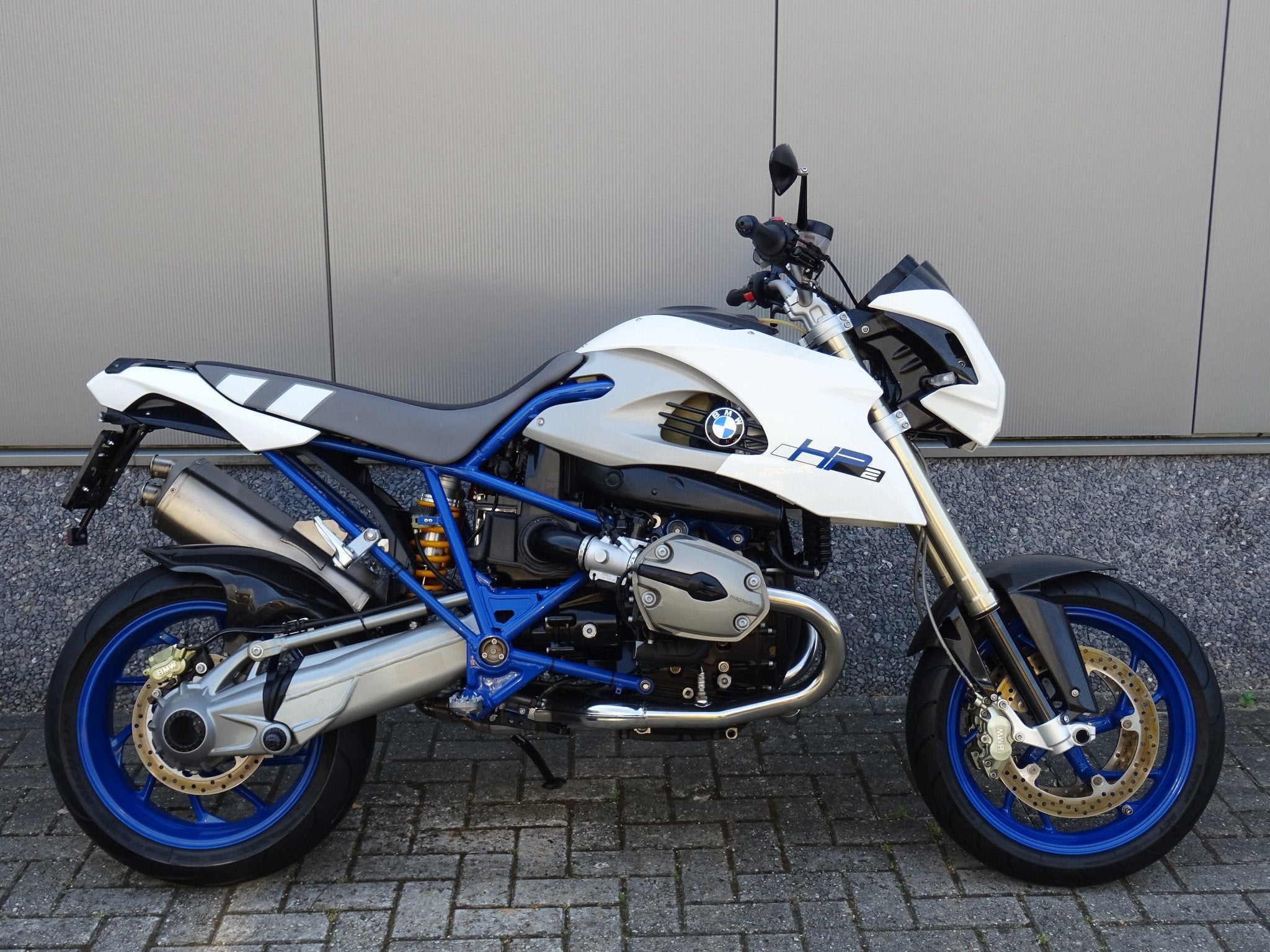 BMW HP2 Megamoto