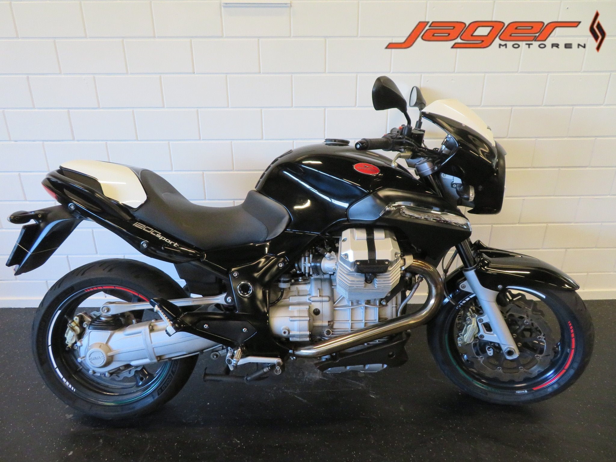 Moto Guzzi 1200 Sport