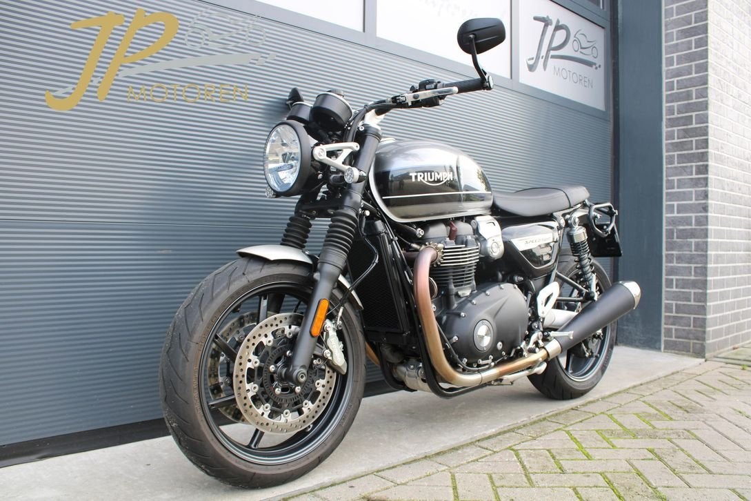 Triumph Speed Twin 1200
