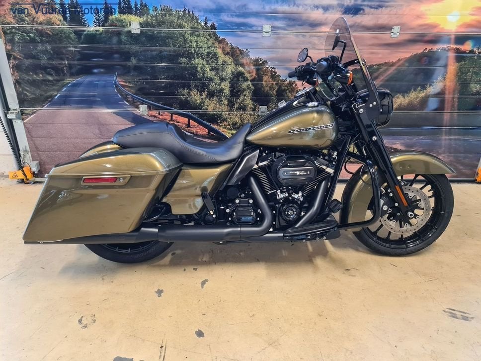 Harley-Davidson FLHRXS Road King Special 114