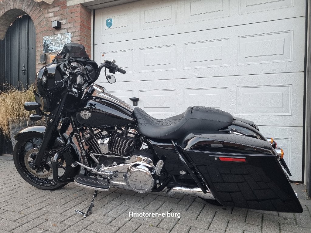 Harley-Davidson FLHX Street Glide