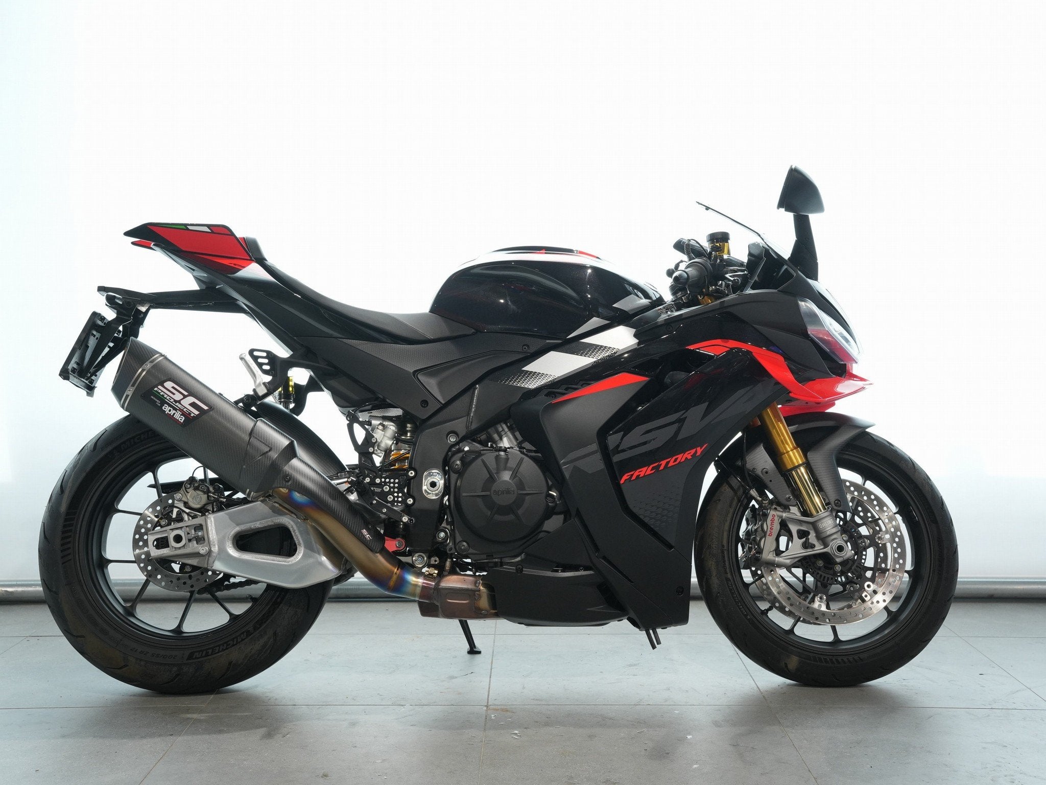 Aprilia RSV-4 1100