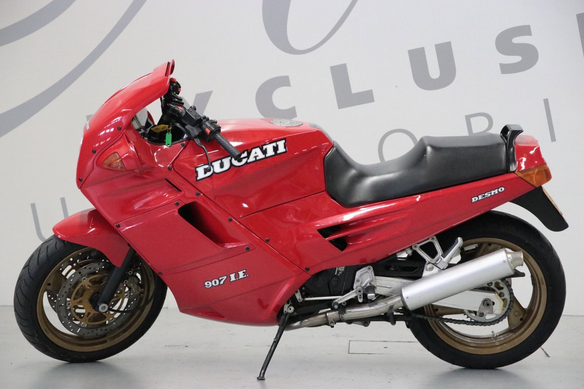 Ducati 900 SS