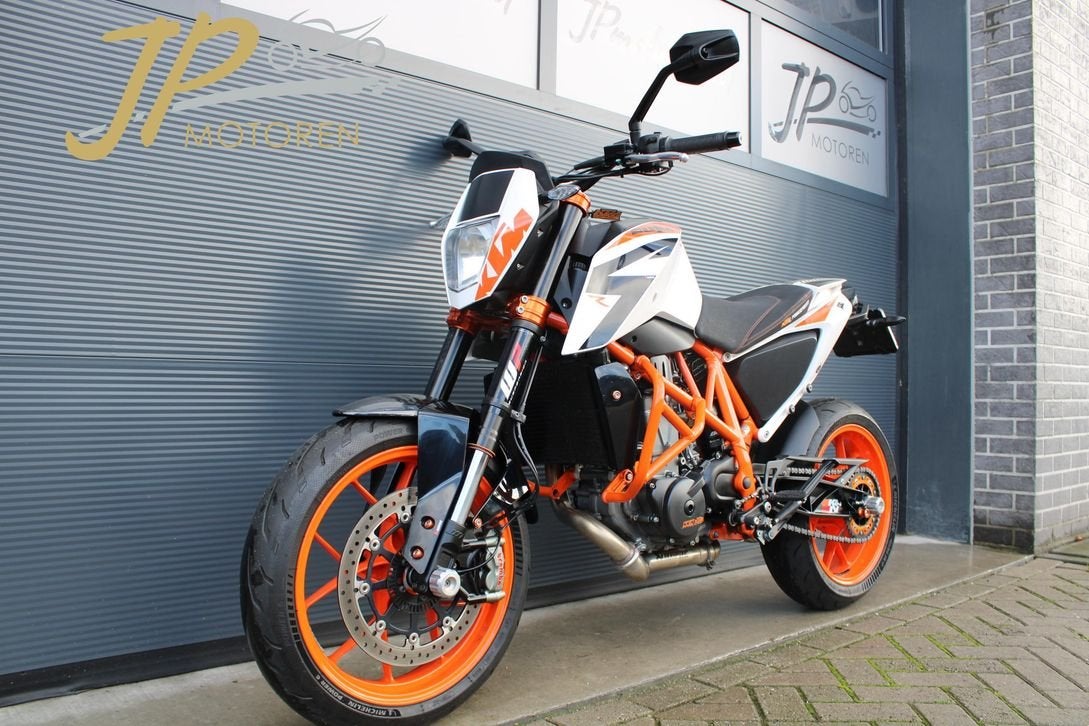 KTM 690 Duke R