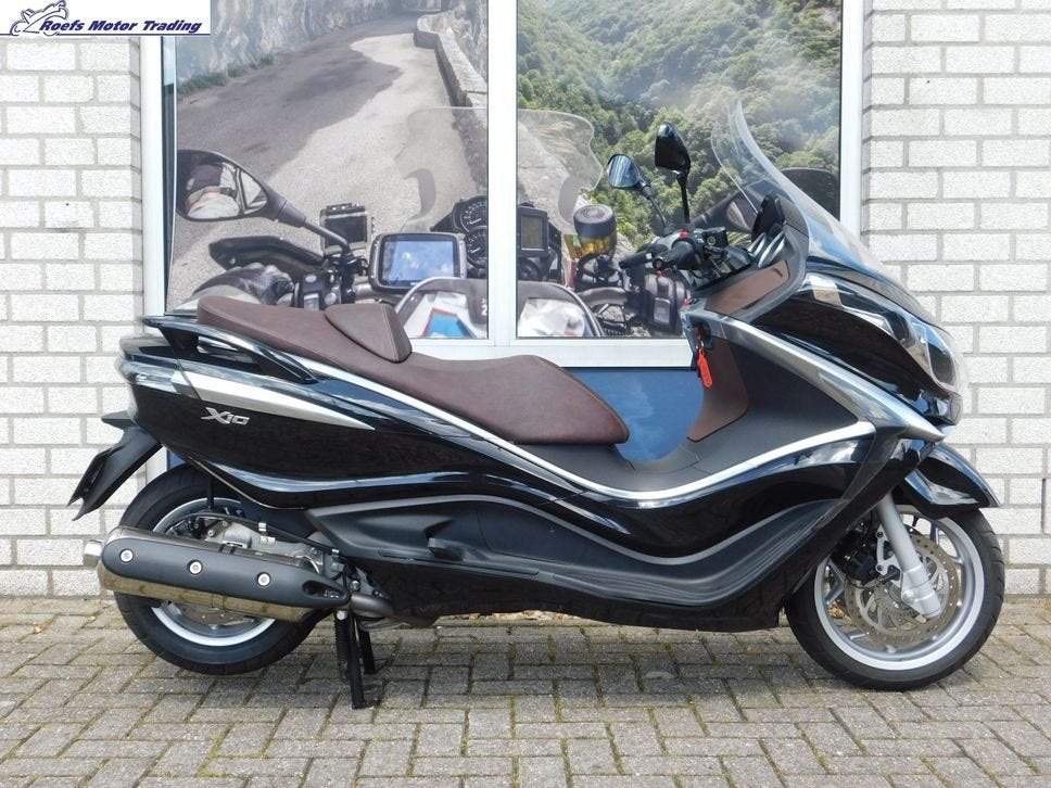 Piaggio X10 500